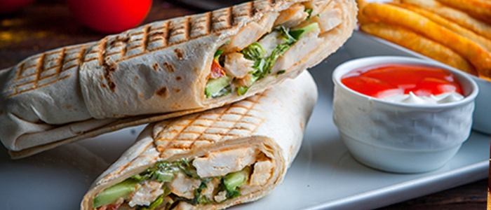 Salt N Pepper Chicken Wrap With Curry Sauce 